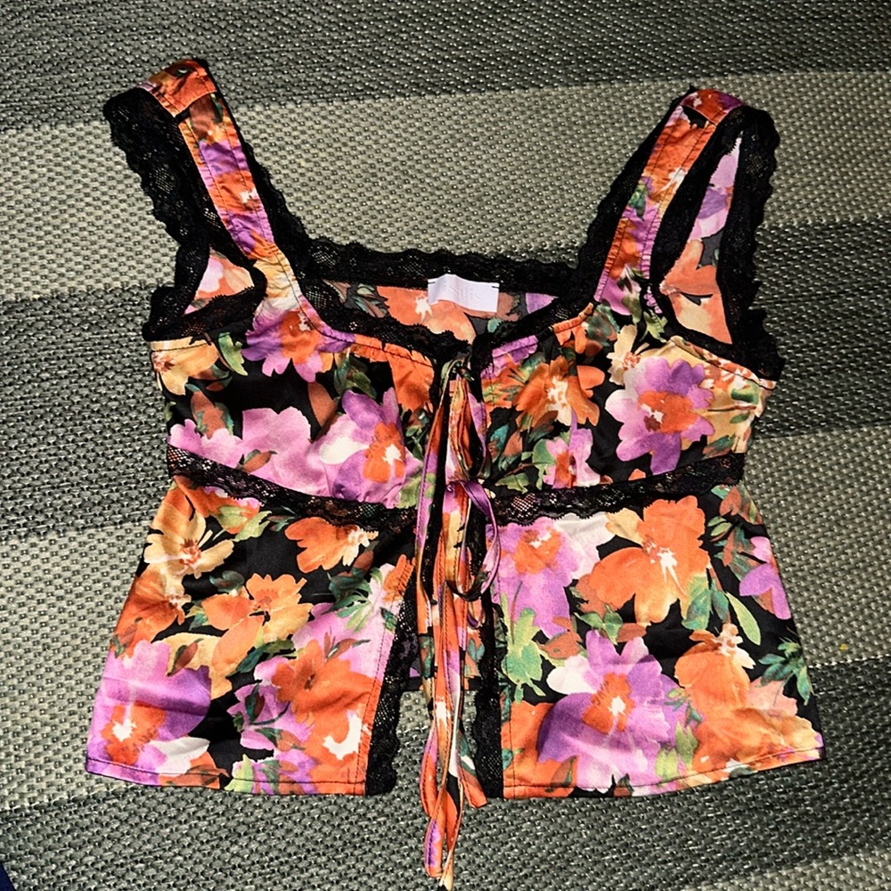 Tie front floral crop top